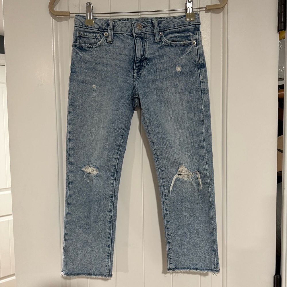 GAP Kids Girlfriend Style Distressed Blue Jeans - Great Condition - Size 7